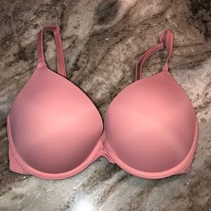🌸💕NWOT VS Pink Bra 32D 💕🌸